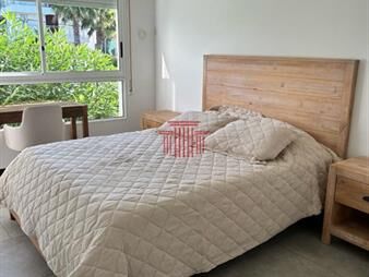 https://web5.gallito.com.uy/encantador-apartamento-a-la-venta-en-playa-brava-inmuebles-27804490