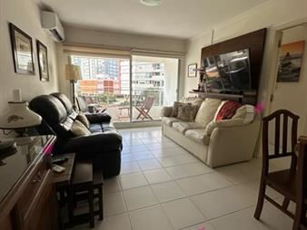 https://web5.gallito.com.uy/venta-apartamento-1-dormotorios-edificio-inmuebles-27775401