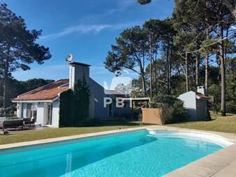 https://web5.gallito.com.uy/alquiler-temporal-casa-3-dormitorios-en-punta-ballena-mald-inmuebles-27804494