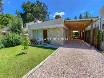 https://www.gallito.com.uy/casa-en-parque-burnett-2-dormitorios-inmuebles-27804615