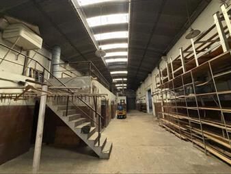 https://www.gallito.com.uy/alquiler-local-de-1000m2-en-goes-inmuebles-27804549