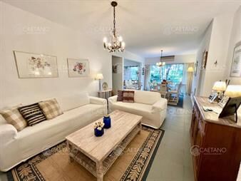 https://web5.gallito.com.uy/en-venta-playa-mansa-zona-parada-16-de-3-con-inmuebles-27297297