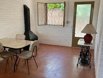 https://www.gallito.com.uy/casa-reciclada-a-nuevo-en-barrio-ic-13-inmuebles-27808131