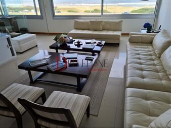 https://www.gallito.com.uy/torre-tiburon-3-–-playa-brava-3-dorm-servicio-imperdible-inmuebles-27808188