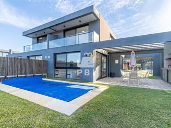 https://web5.gallito.com.uy/casa-en-venta-en-las-grutas-punta-ballena-ref-inmuebles-27808459