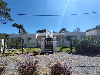 https://web5.gallito.com.uy/venta-de-casa-en-la-barra-maldonado-inmuebles-27809098