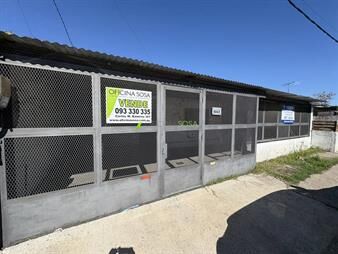 https://web5.gallito.com.uy/casa-con-garage-para-2-autos-y-ampio-patio-la-inmuebles-27809584