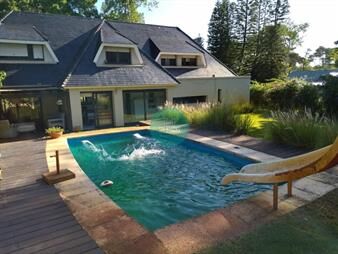 https://www.gallito.com.uy/alquiler-temporada-espectacular-casa-5d-lugano-punta-con-pi-inmuebles-27813713