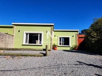 https://web5.gallito.com.uy/vende-casa-de-3-dormitorios-en-parque-burnett-inmuebles-27822450