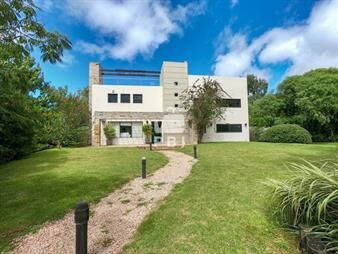https://www.gallito.com.uy/alquiler-temporario-de-casa-5-dormitorios-en-solana-punta-inmuebles-27639119