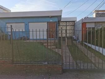 https://www.gallito.com.uy/hermosa-casa-de-3-dorm-con-cochera-y-patio-inmuebles-27822686