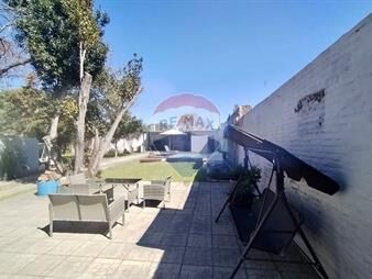https://www.gallito.com.uy/venta-casa-2-dormitorios-barbacoa-piscina-la-teja-inmuebles-27387062
