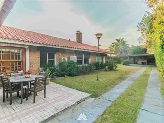 https://www.gallito.com.uy/se-vende-exclusiva-casa-en-punta-gorda-inmuebles-27702665