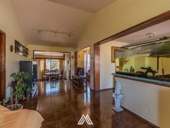 https://www.gallito.com.uy/vendo-casa-con-piscina-en-malvin-3-dormitorios-inmuebles-27827577