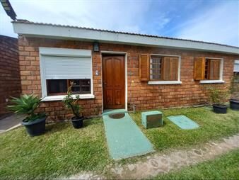 https://www.gallito.com.uy/en-complejo-cerrado-3-dormitorios-san-jose-de-carrasco-alqu-inmuebles-27830571