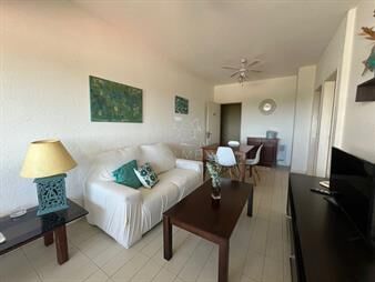 https://web5.gallito.com.uy/comodo-apartamento-en-alquiler-inmuebles-27830773