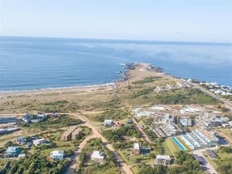 https://www.gallito.com.uy/venta-apartamento-2-dormitorios-con-garage-punta-ballena-inmuebles-27266456