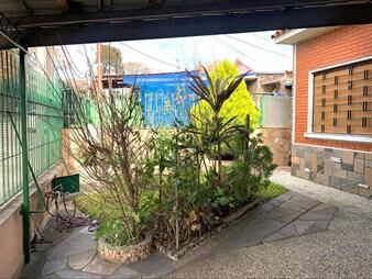 https://web5.gallito.com.uy/cerro-precioso-chalet-3-dormitorios-cochera-fondo-barbacoa-inmuebles-27831670