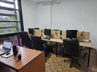 https://web5.gallito.com.uy/oficina-en-alquiler-1baño-centro-inmuebles-26285052