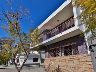 https://www.gallito.com.uy/venta-casa-5-dorm-2-baños-garage-prox-tres-cruces-inmuebles-27835090