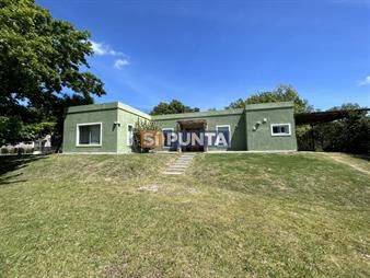 https://www.gallito.com.uy/alquiler-casa-en-barrio-privado-punta-ballena-inmuebles-27835540