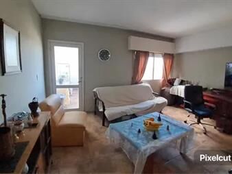https://www.gallito.com.uy/venta-apartamento-de-2-dormitorios-con-balcon-en-inmuebles-27643154