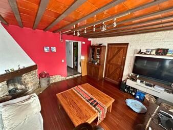 https://www.gallito.com.uy/venta-apartamento-duplex-3-dormitorios-y-cochera-en-tres-cru-inmuebles-27835769