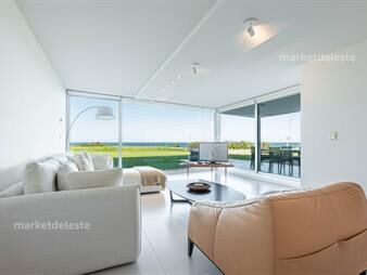 https://www.gallito.com.uy/lumiere-planta-baja-con-jardin-inmuebles-27657219