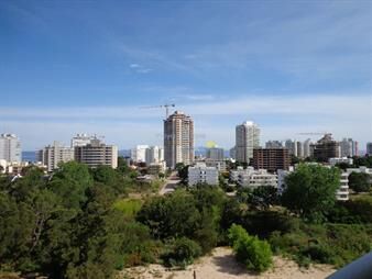 https://www.gallito.com.uy/apartamento-en-alquiler-de-2-dormitorios-en-torre-inmuebles-27739283
