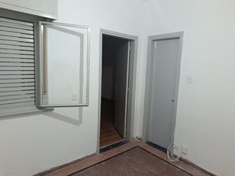 https://www.gallito.com.uy/excelente-apartamento-de-1-dorm-con-patio-inmuebles-27130735