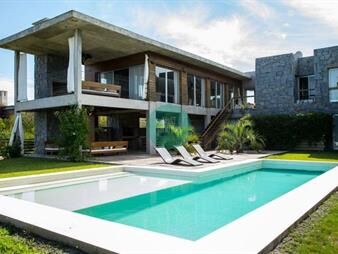 https://www.gallito.com.uy/venta-y-alquiler-temporada-espectacular-casa-5d-y-dep-de-se-inmuebles-27839402