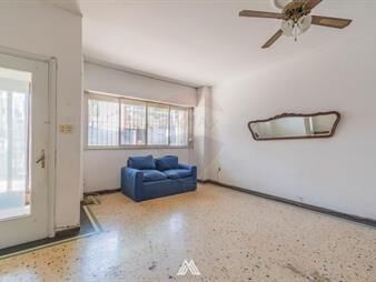 https://www.gallito.com.uy/apartamento-3-dormitorios-venta-cordon-c2patios-inmuebles-27416316