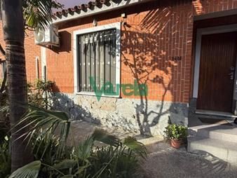 https://www.gallito.com.uy/venta-casa-3-dormitorios-2-baã±os-garage-fondo-pu-inmuebles-27840171