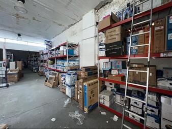 https://www.gallito.com.uy/alquiler-local-de-300m2-en-jacinto-vera-inmuebles-27840392