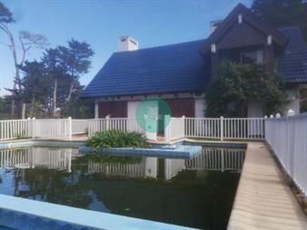 https://www.gallito.com.uy/venta-y-alquiler-temporada-casa-4d-san-rafael-punta-con-pis-inmuebles-27840533