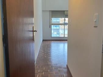 https://web5.gallito.com.uy/lindo-apartamento-de-1-dorm-con-cochera-inmuebles-27840704