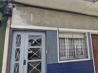 https://www.gallito.com.uy/alquiler-apartamento-1-dorm-en-la-comercial-requena-inmuebles-27841054