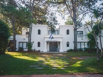https://www.gallito.com.uy/hermosa-casa-inmuebles-27843482
