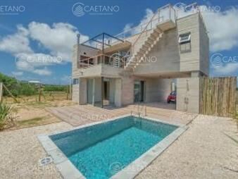 https://www.gallito.com.uy/casa-en-venta-de-3-dormitorios-frente-al-mar-en-inmuebles-23353093