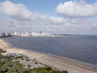 https://web5.gallito.com.uy/apartamento-en-mansa-punta-del-este-en-venta-de-3-dormito-inmuebles-27839726