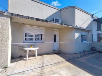 https://www.gallito.com.uy/casa-en-venta-en-el-centro-de-juan-lacaze-inmuebles-27853719