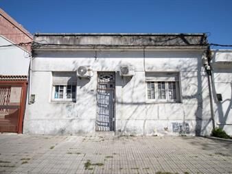 https://www.gallito.com.uy/venta-casa-4-dormitorios-brazo-oriental-inmuebles-27853963