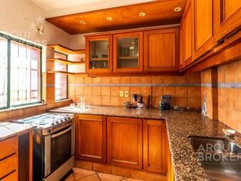 https://www.gallito.com.uy/casa-en-venta-de-3-dormitorios-en-pocitos-con-garaje-inmuebles-27854182