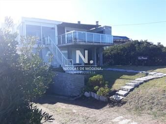 https://www.gallito.com.uy/casa-de-4-dormitorios-en-venta-frente-al-mar-en-inmuebles-23911595