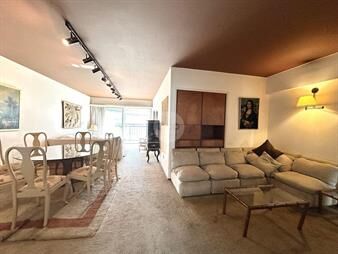 https://web5.gallito.com.uy/venta-apartamento-pocitos-3-dormitorios-servicio-y-garaje-inmuebles-27731468