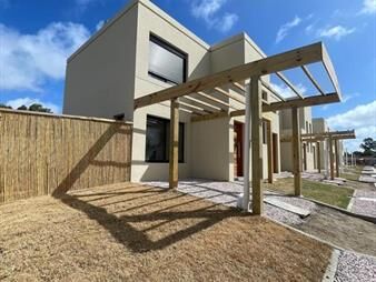 https://www.gallito.com.uy/venta-casa-a-estrenar-3-dormitorios-2-baños-inmuebles-27854559