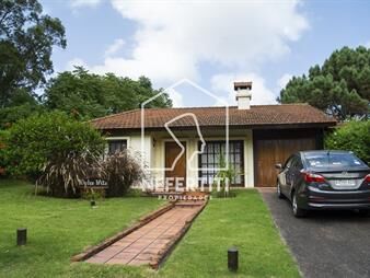 https://www.gallito.com.uy/venta-casa-4-dormitorios-en-mansa-inmuebles-27854819