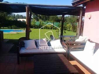 https://www.gallito.com.uy/venta-casa-5-dormitorios-en-marly-inmuebles-27854865