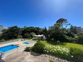 https://www.gallito.com.uy/alquiler-temporal-en-aidy-grill-punta-del-este-inmuebles-27858366