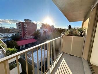 https://www.gallito.com.uy/alquiler-apartamento-de-1-dormitorio-y-garaje-a-estrenar-pr-inmuebles-27858489
